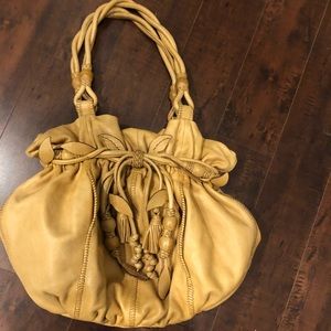 Beautiful Lockheart leather Handbag